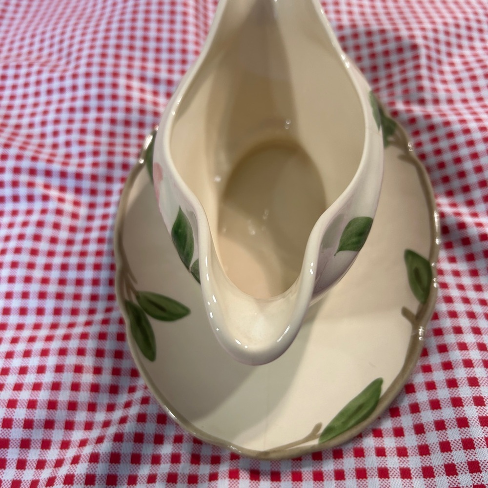 Franciscan Desert Rose Gravy Boat with Underplate - Picture 3 of 6